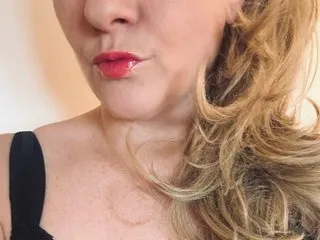 Imagen de perfil de modelo de cámara web de Nikkibigtits100