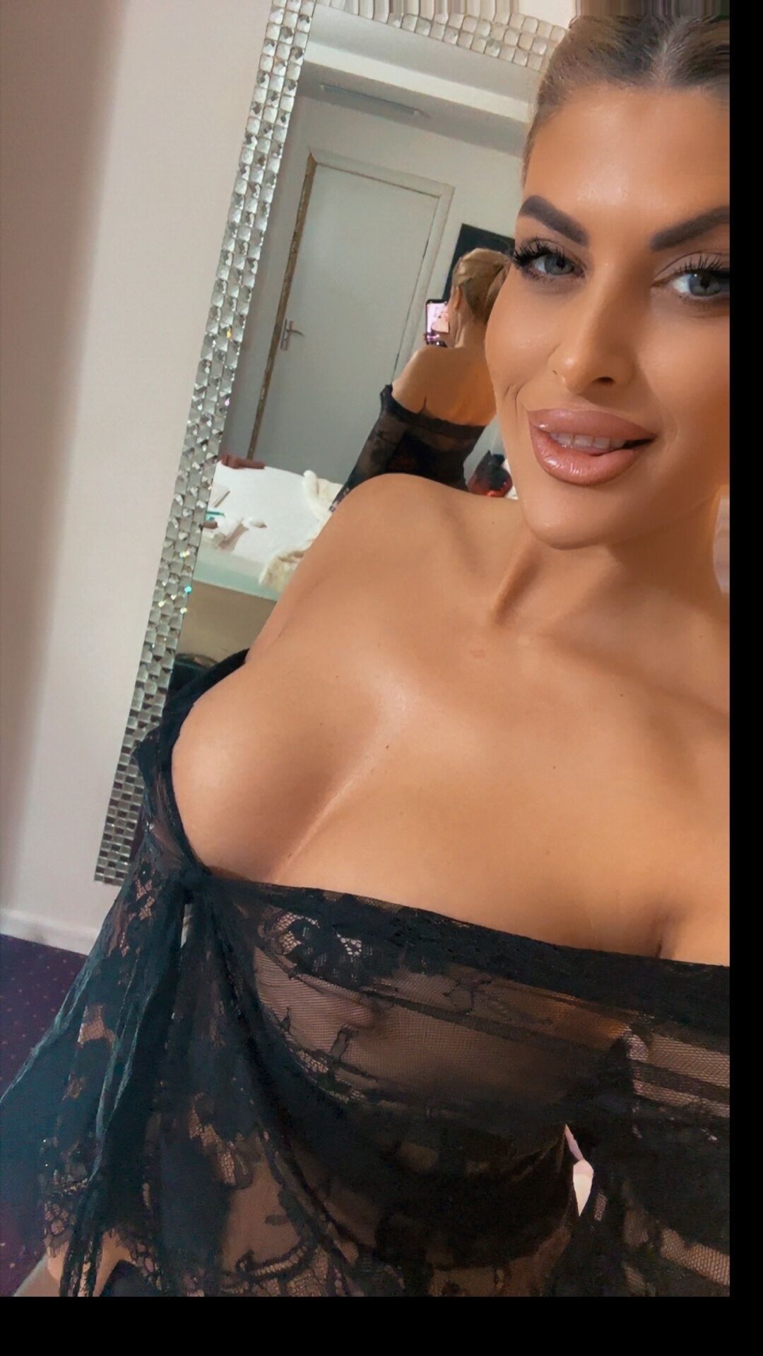 Artiest SalmaRozee Foto 3