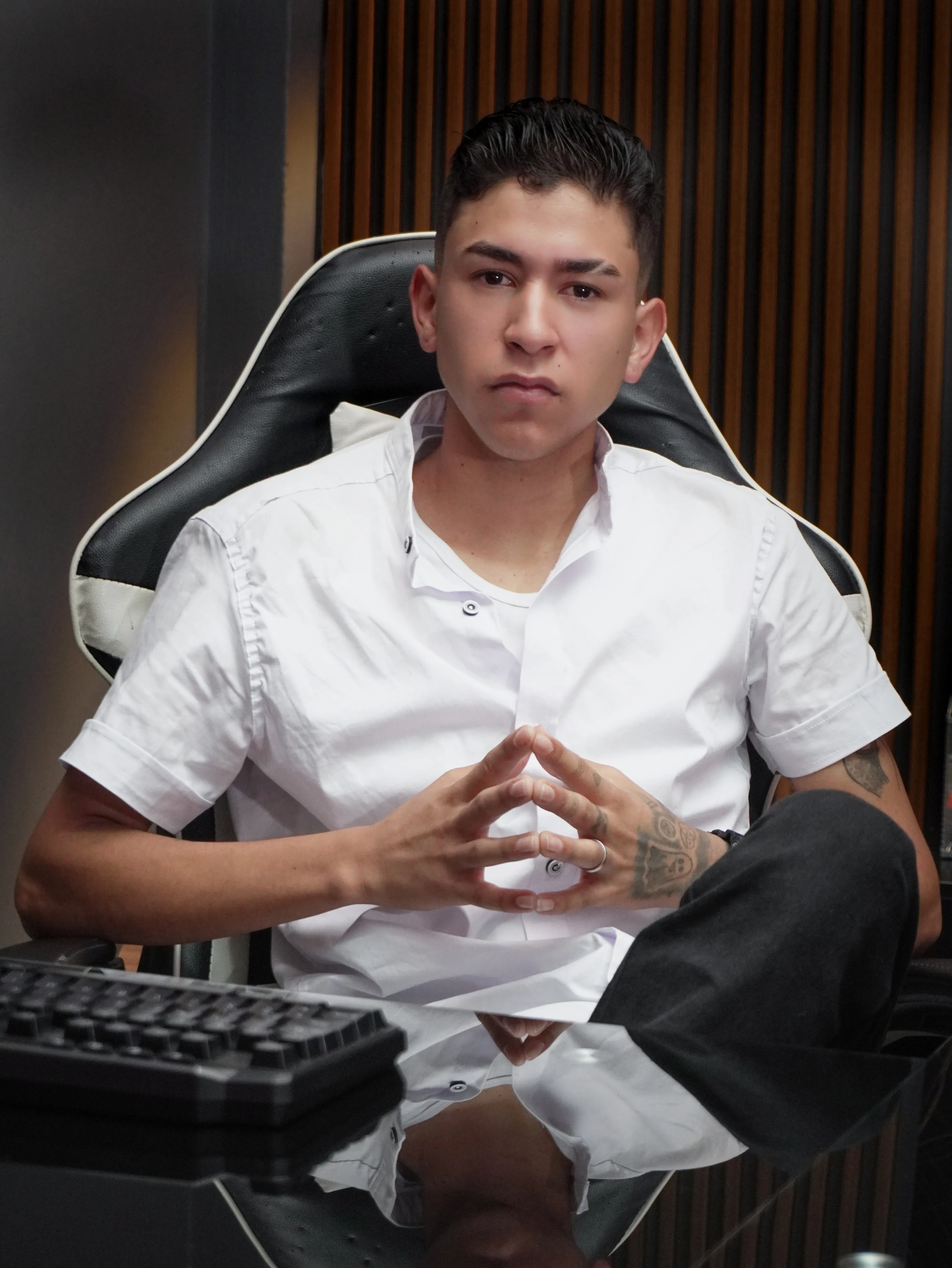 Intérprete Jackson_Wills Foto 10