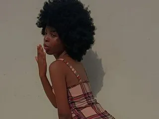 Imagen de perfil de modelo de cámara web de Aria_kai