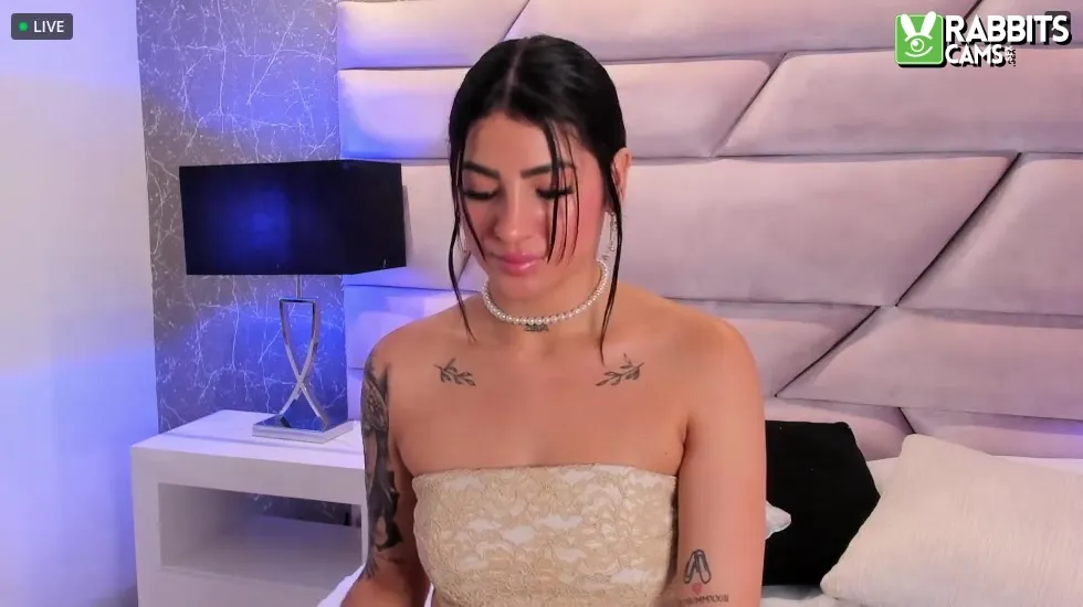 Artista KendraaHill Video 1