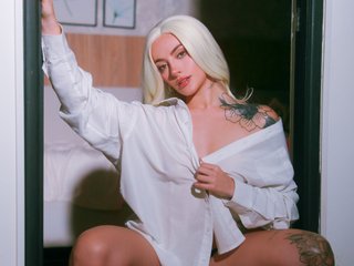 Elizabeth_Dumont live cam