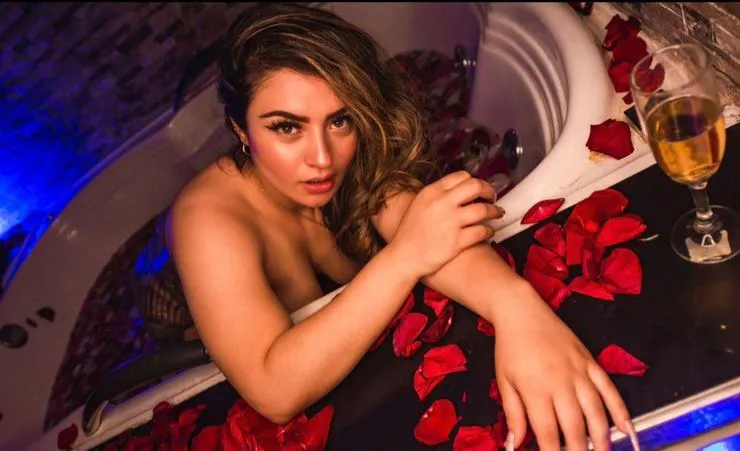 Artist Giigii_Hadid Foto 4