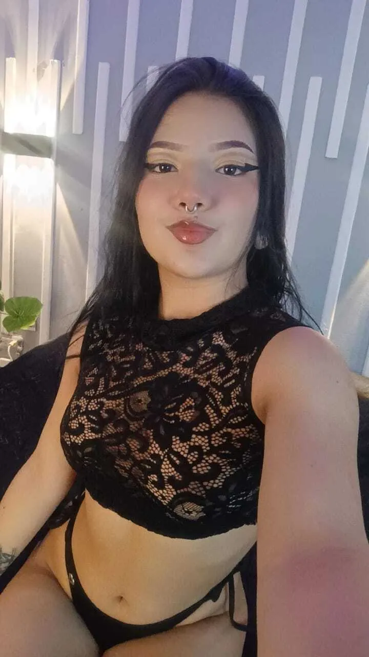 Performer Liliighot Photo 10