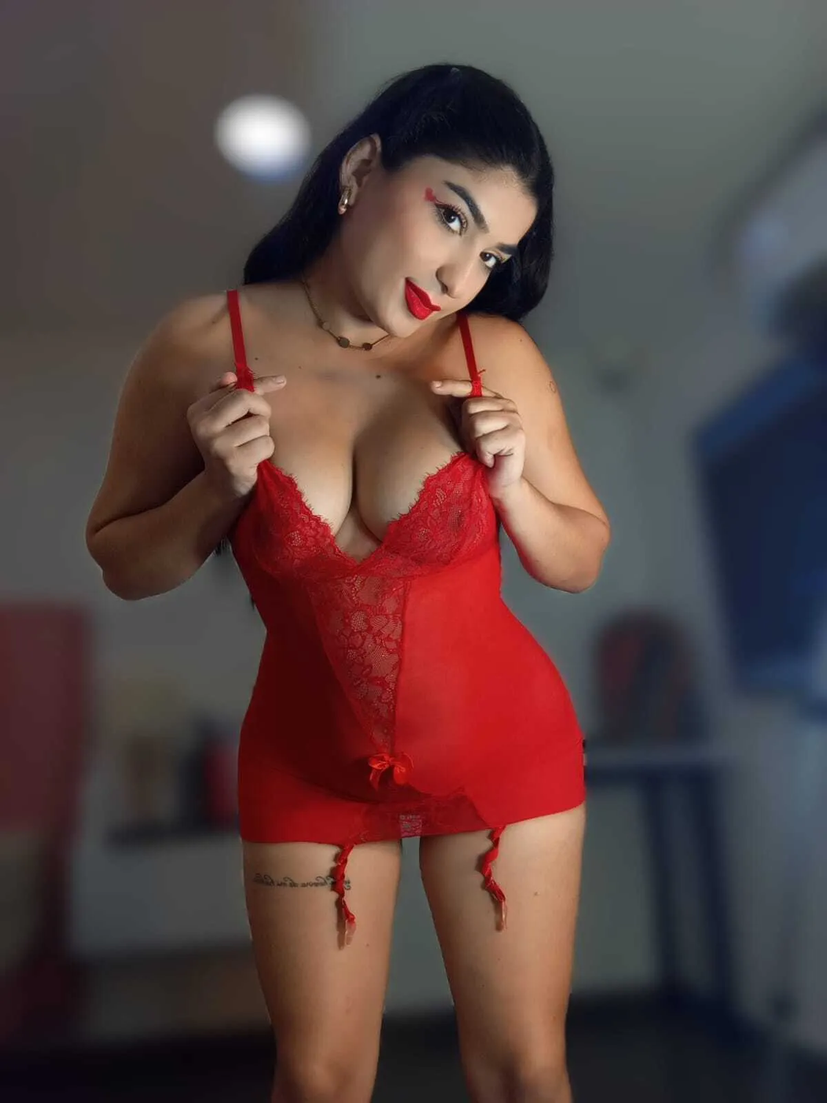 Performer BELLANANA Photo 5