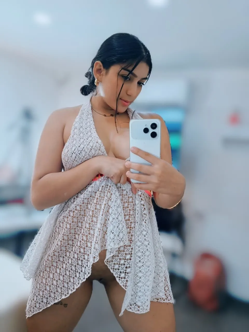 Performer BELLANANA Photo 8