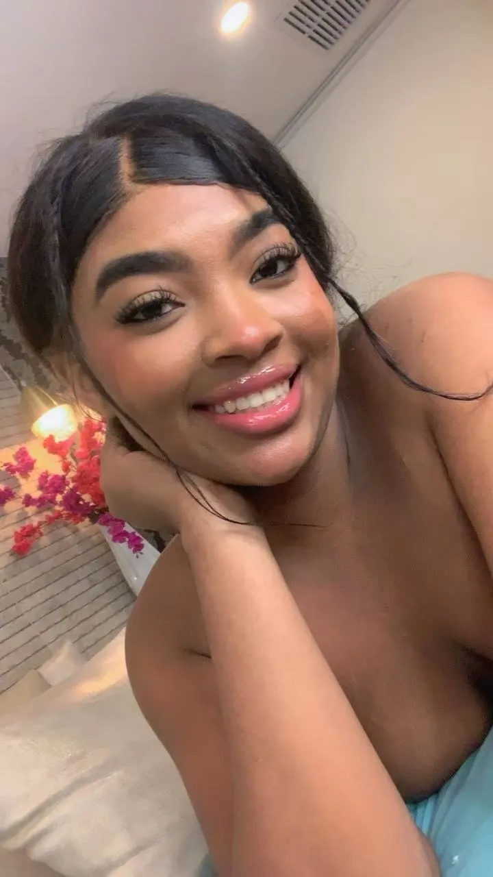 Utøver MarianaDaviees Bilde 11