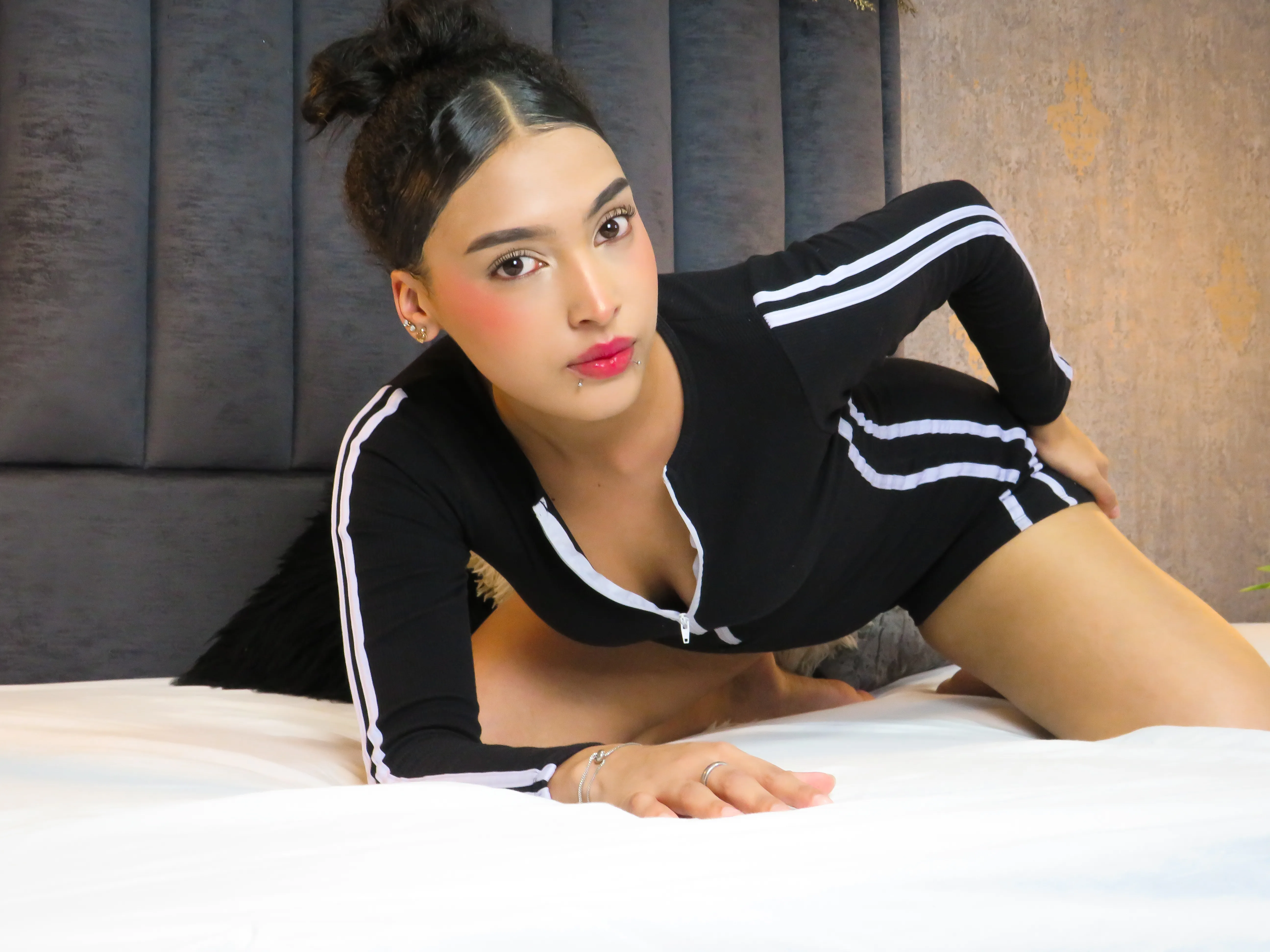 Performer Miiaa_Stone Photo 9