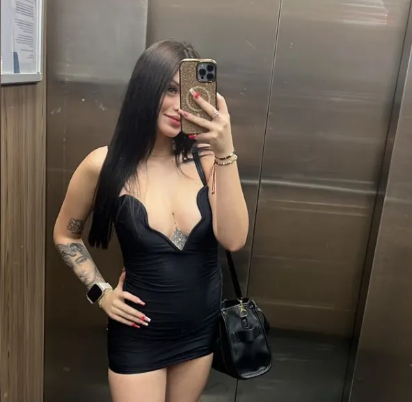 Performer MadissonVega Photo 1