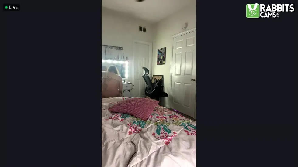 Artist Maybemabus Video 1