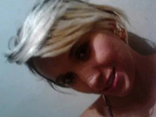 Imagen de perfil de modelo de cámara web de BiaDelicia