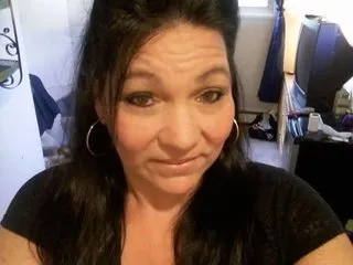 Bustymistress73 cam model profile picture