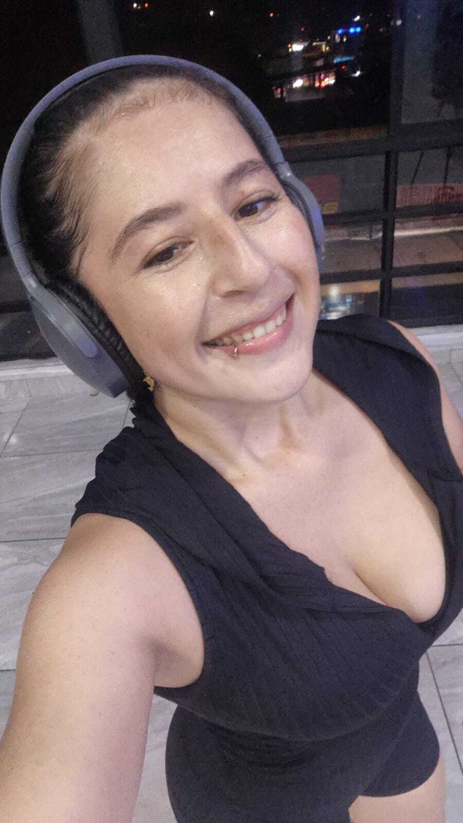 Interprete Girlhots Foto 5