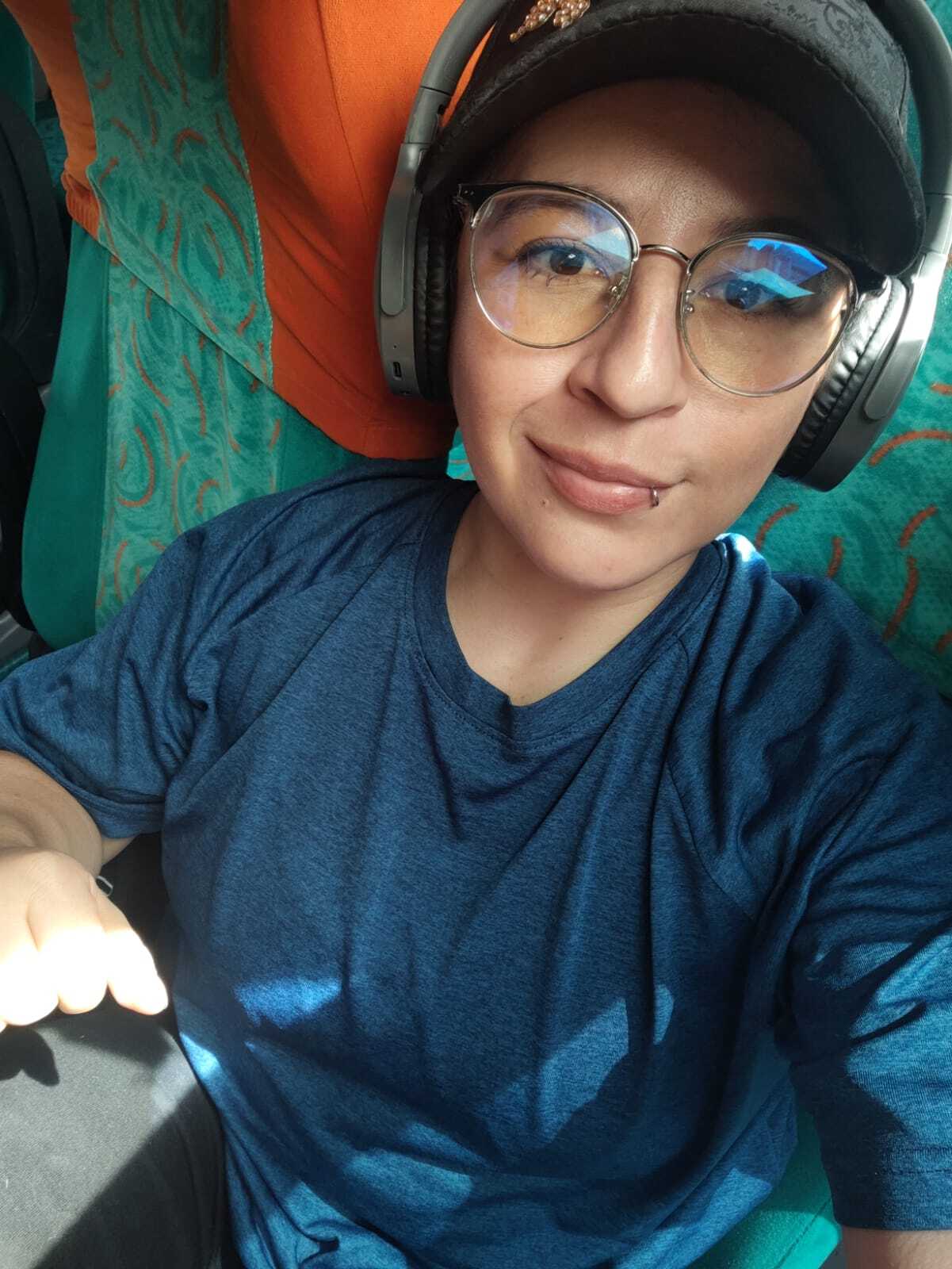 Interprete Girlhots Foto 4