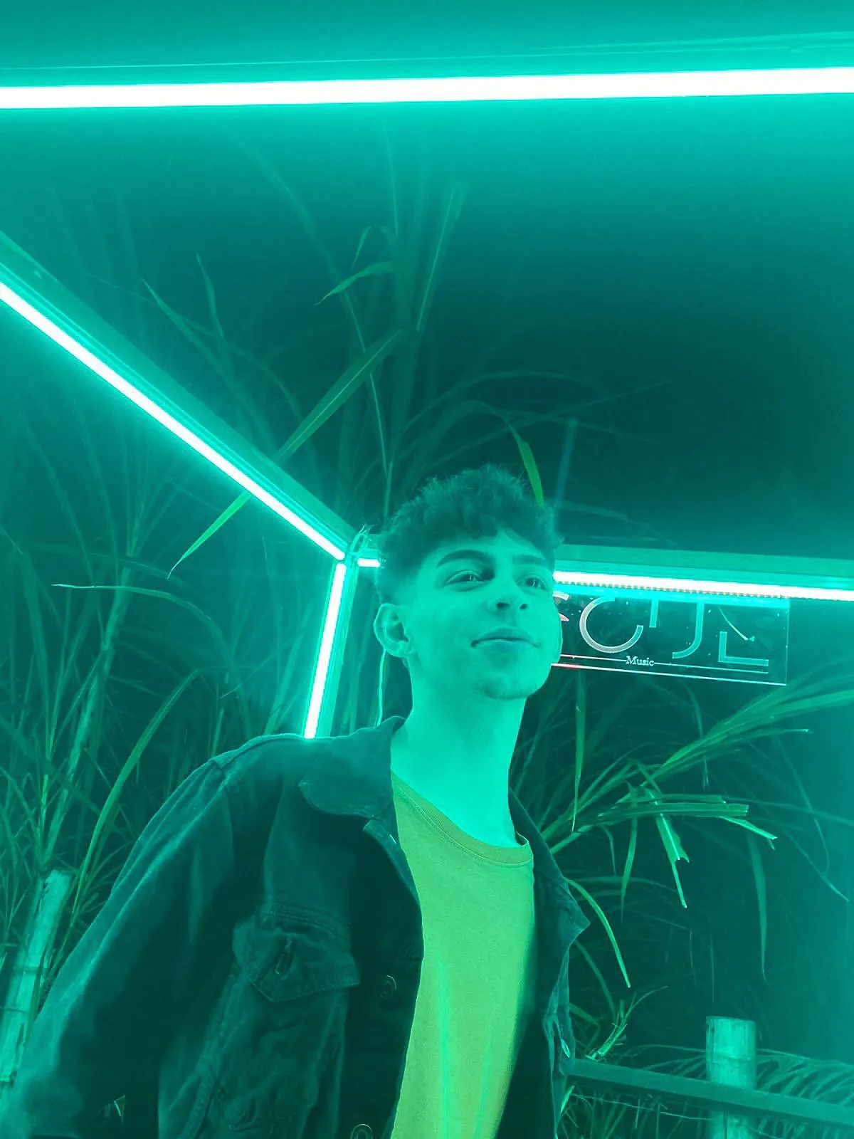 Darsteller Logan_Woods Foto 2