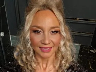 MerlynXX cam model profile picture