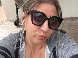 Lovebug1988 cam model profile picture