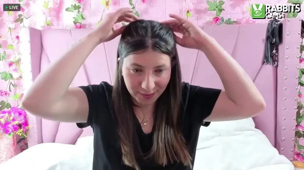 Artista EmberCooper Video 1