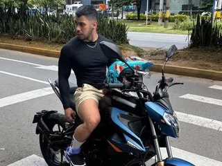 Axxxell profielfoto van cam model