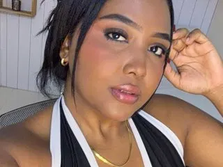 CloeAusten profilbild på webbkameramodell