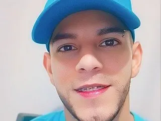 adamjoness