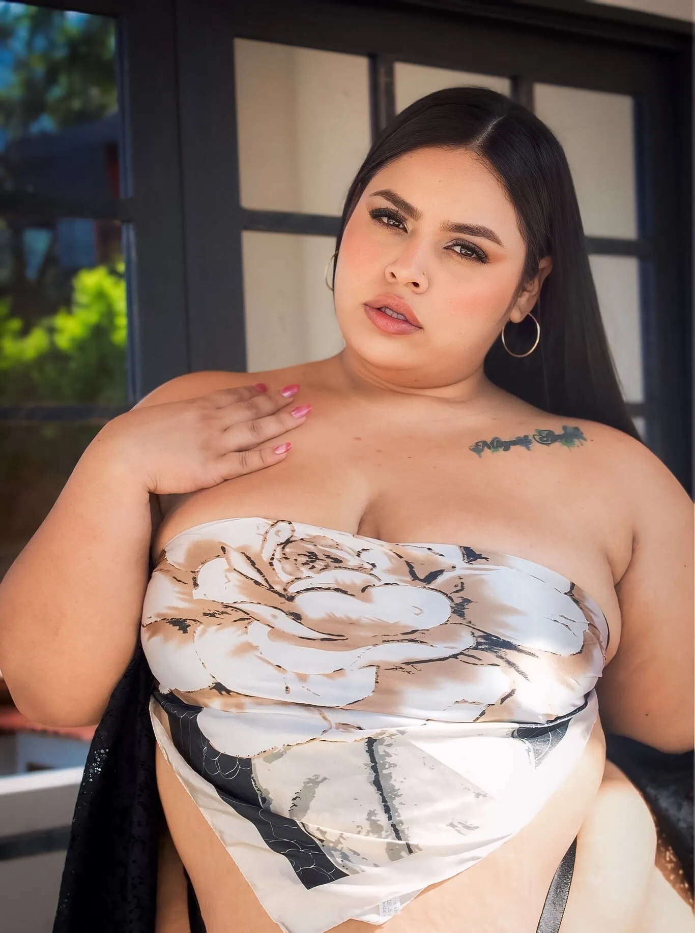 Performer Maya_curvy Photo 5