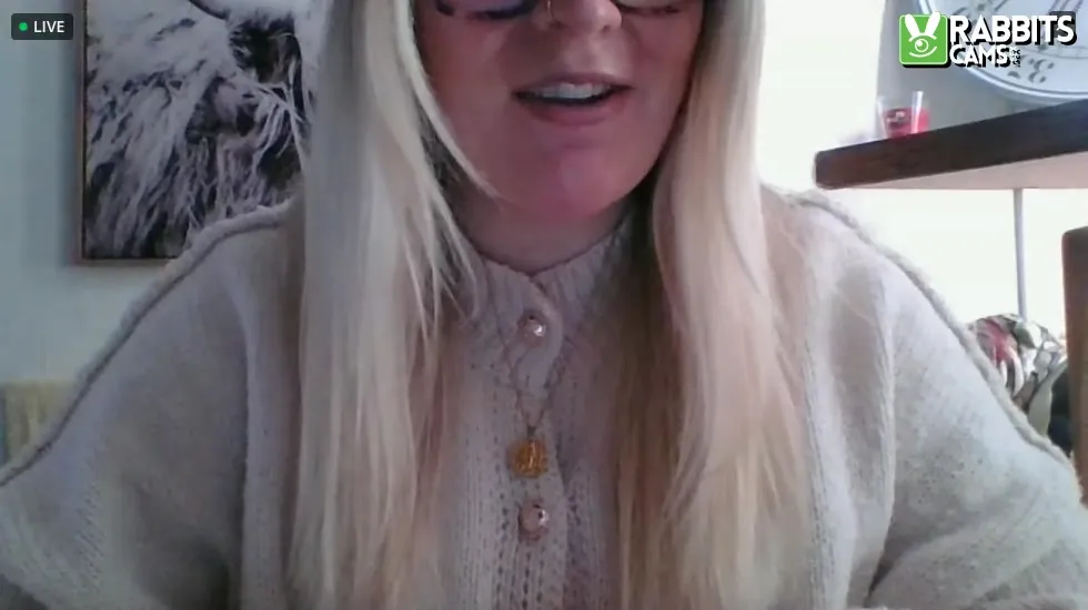 Artiest AdventurousAly Video 1