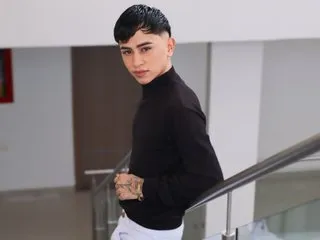 Tyler_os profilbild på webbkameramodell
