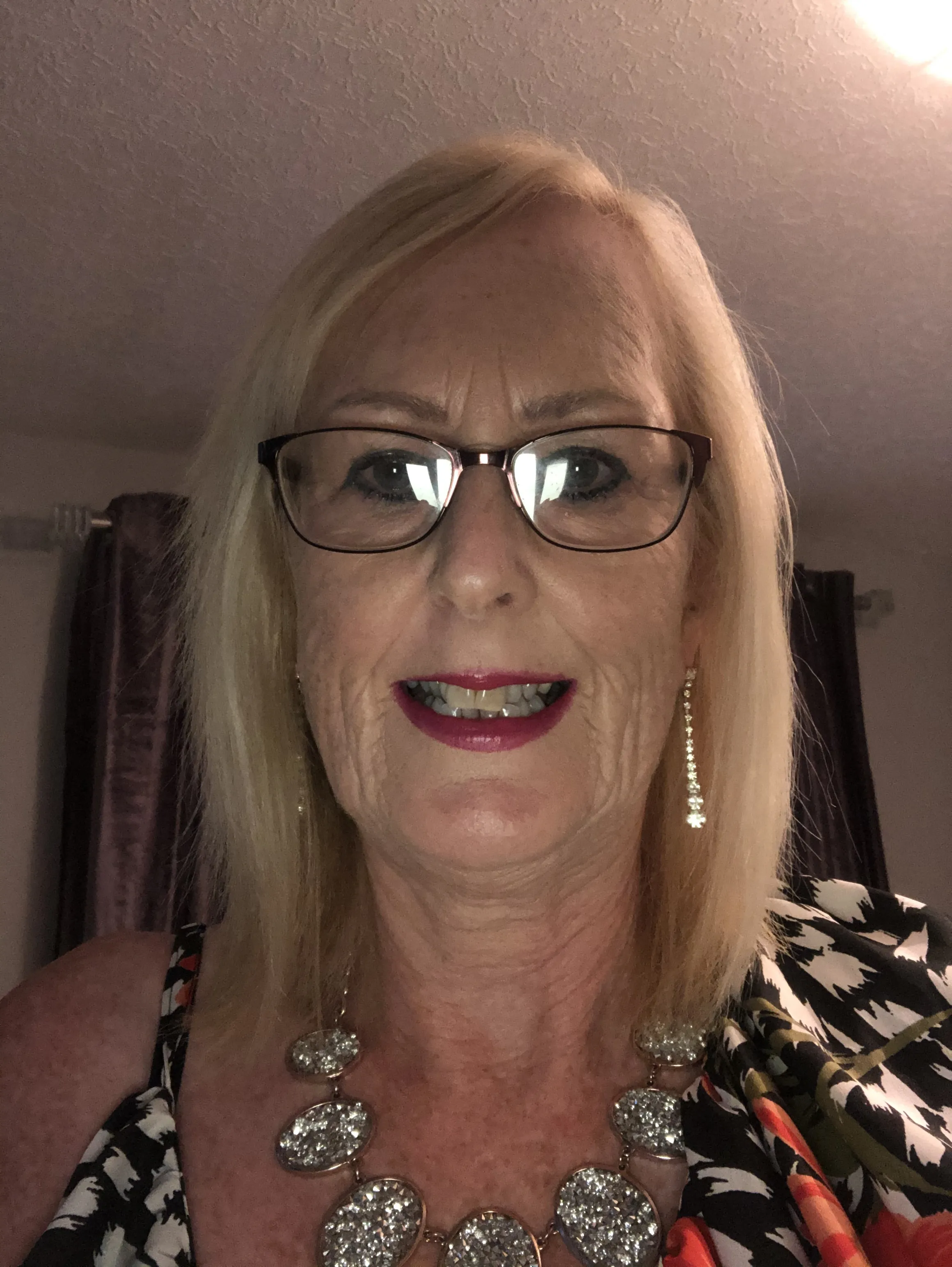 Artista CurvyMatureRubyx Foto 3