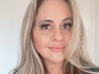 BustyKatieB cam model profile picture