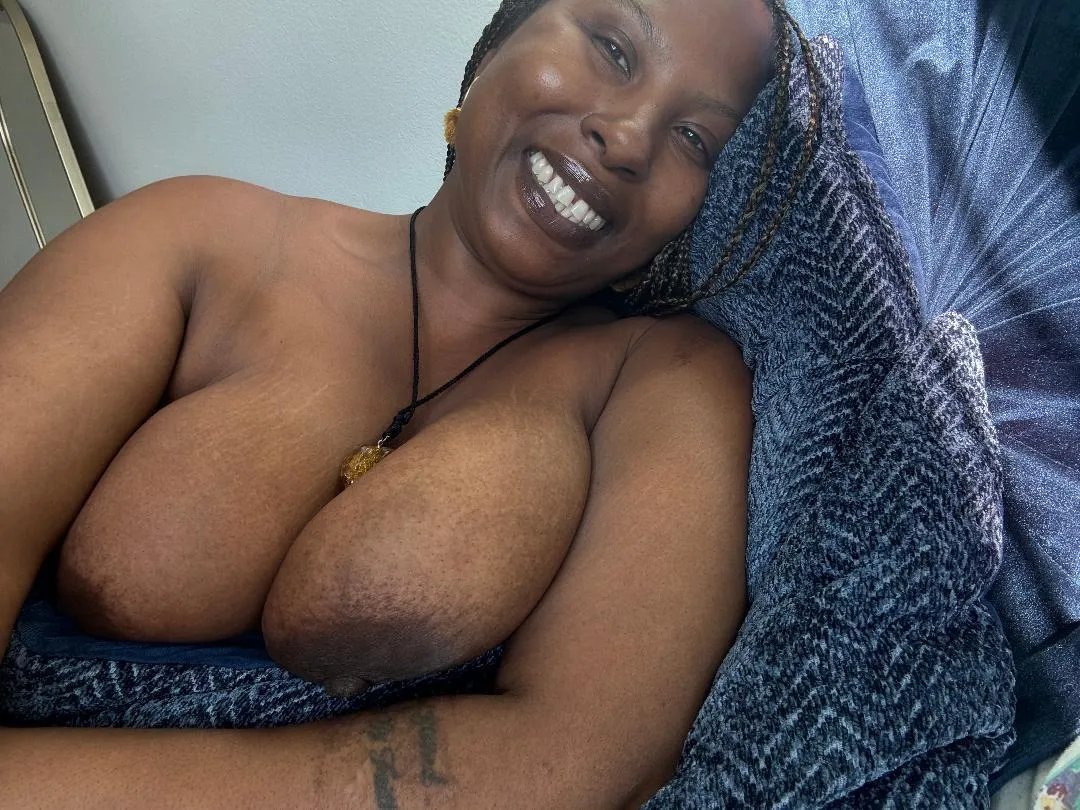 Artista PleasureRebelXXX Foto 1