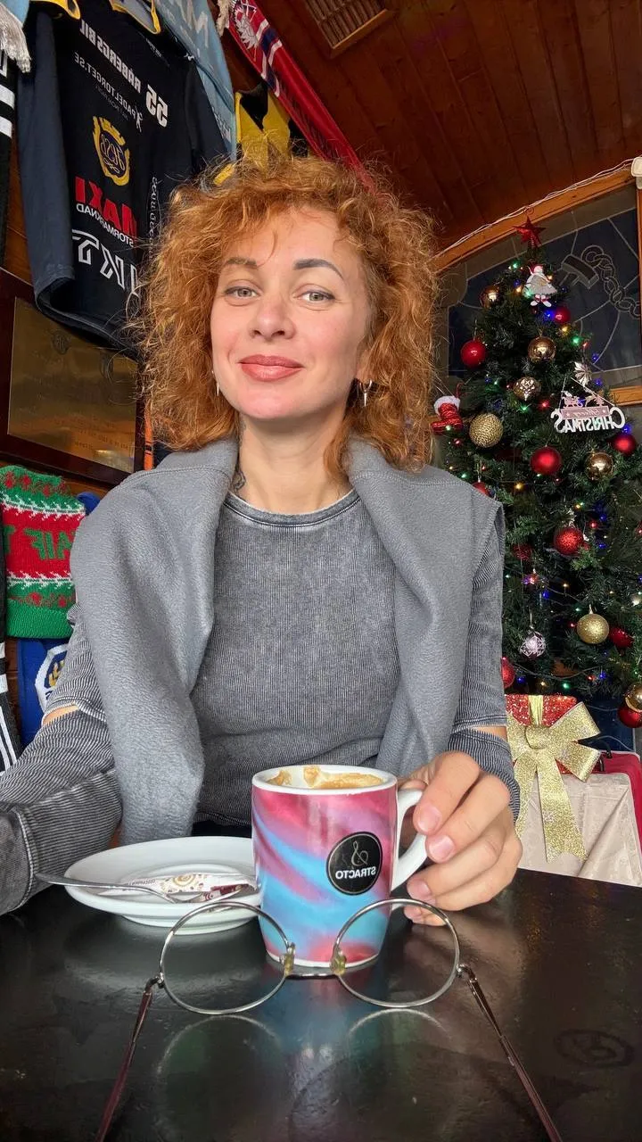 Intérprete RedFlame18 Foto 2