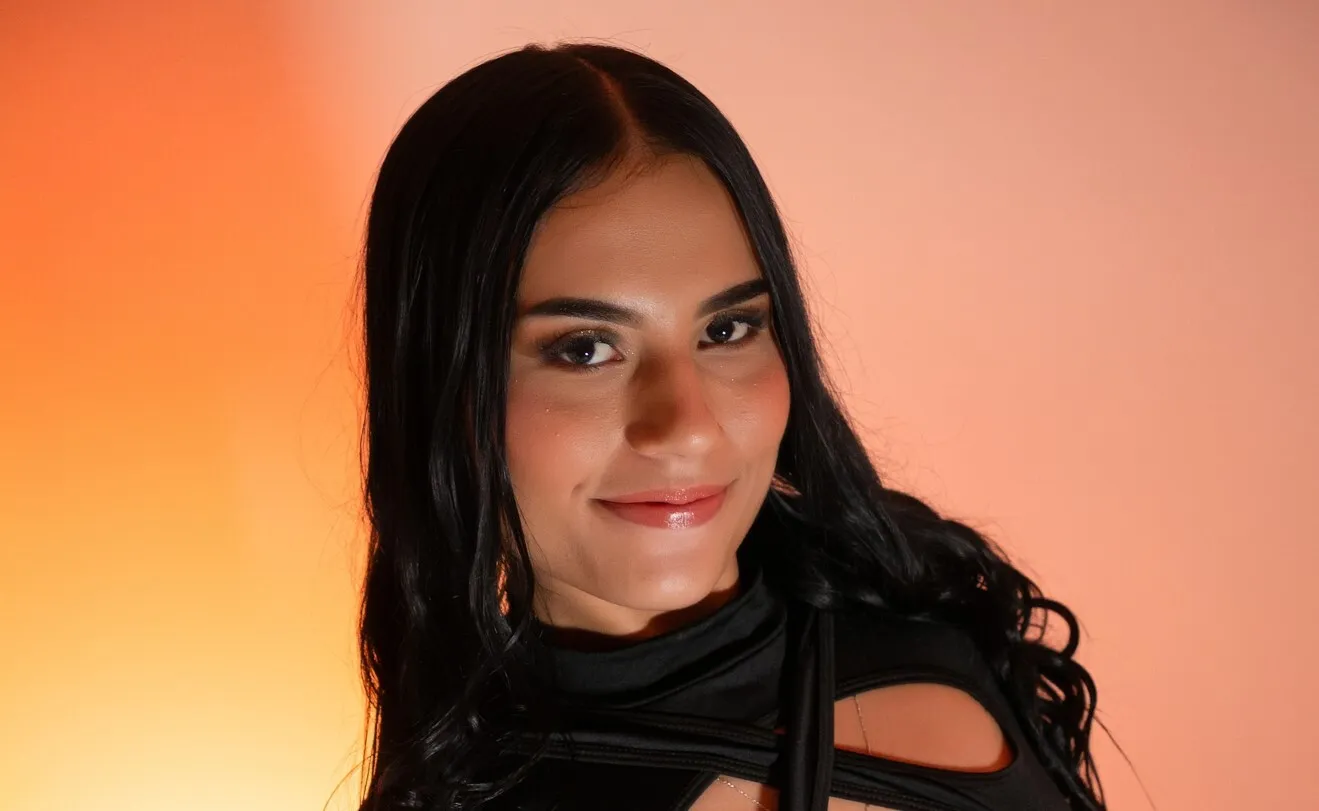 Intérprete Bella_Torres Foto 2