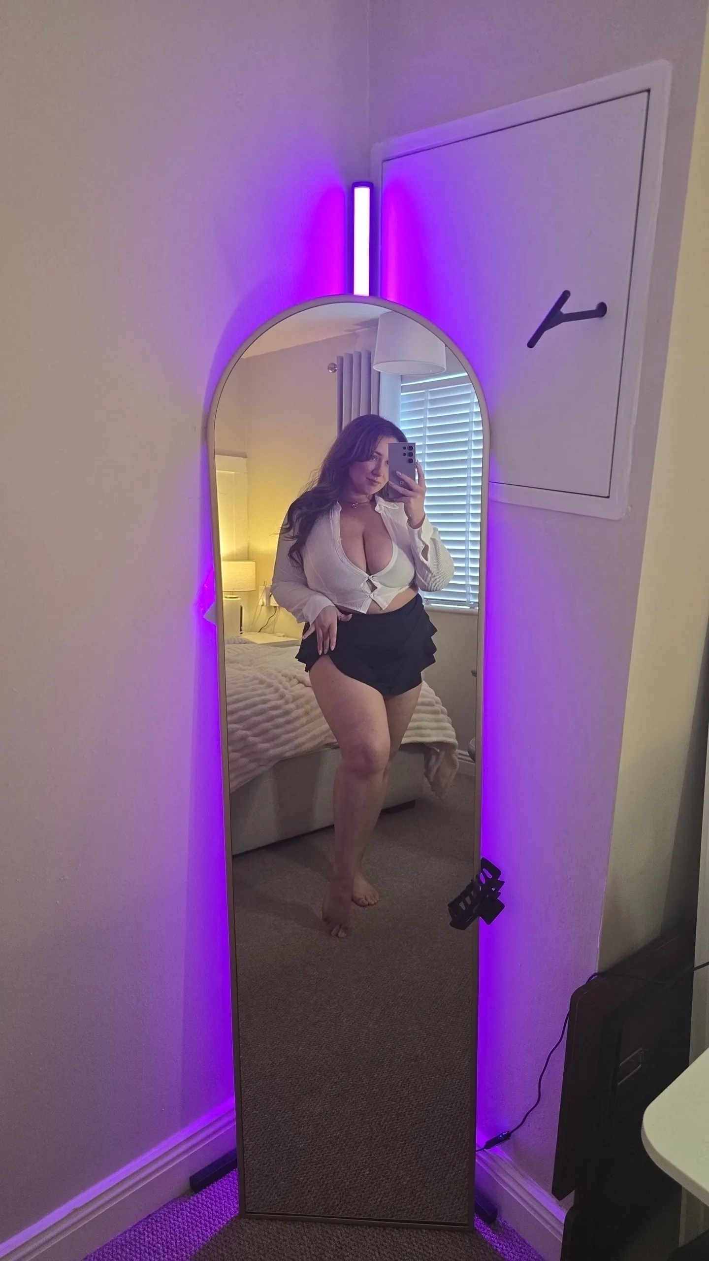 Performer Curvy_Crystal Photo 4