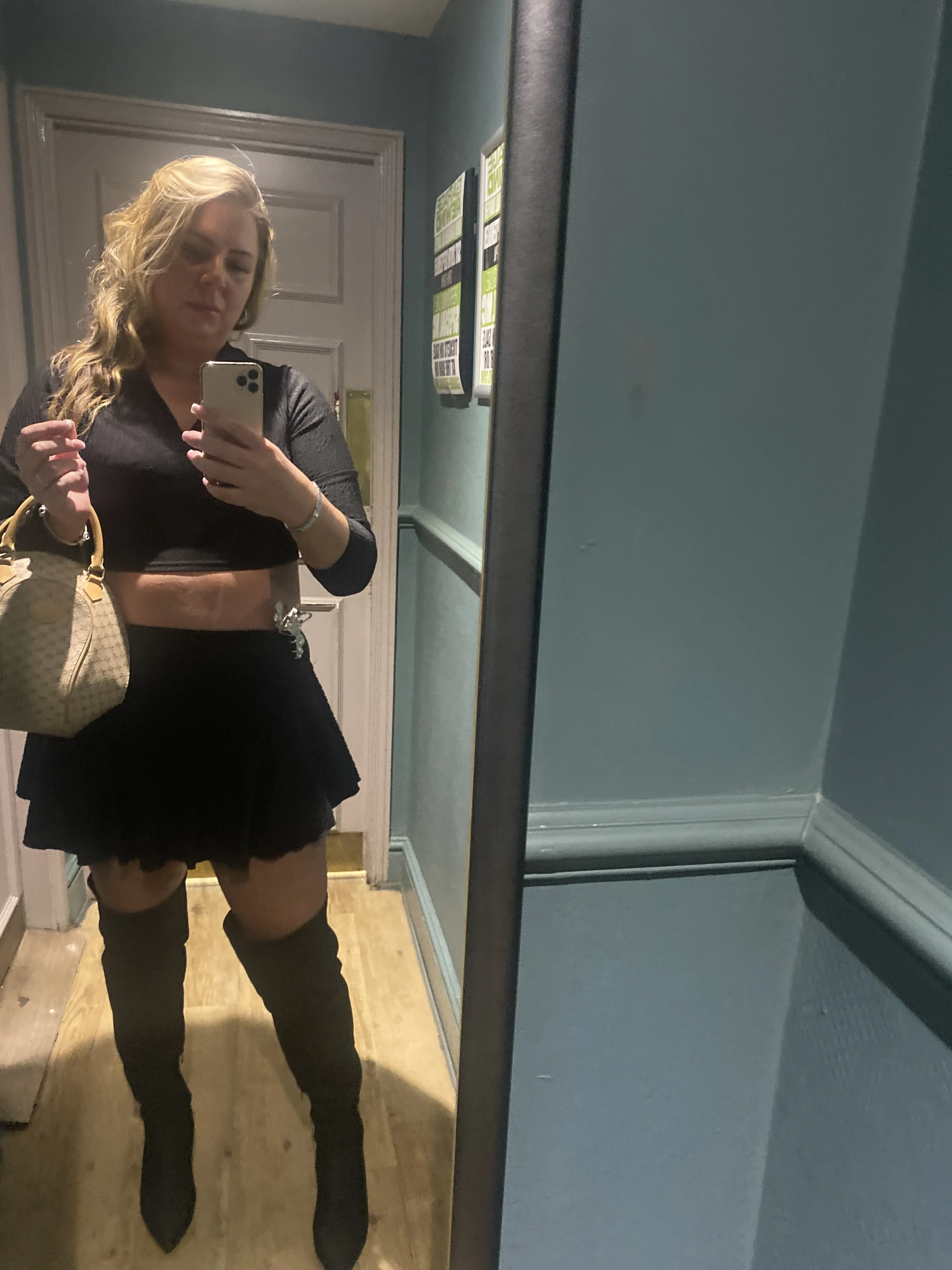 Performer Lou_bae Photo 3