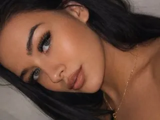 Image de profil du modèle de webcam Aivesxx