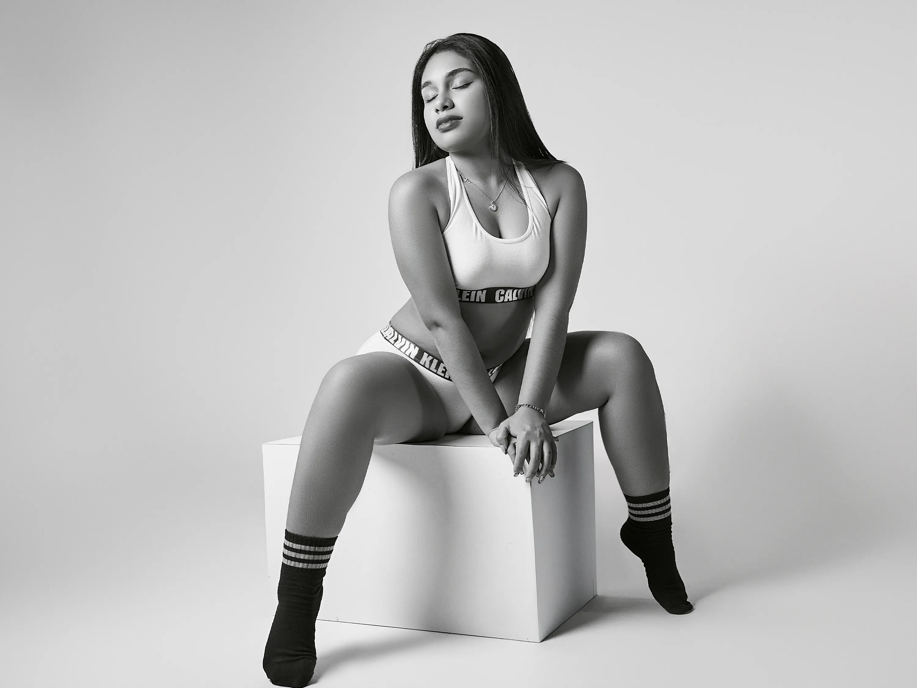 Performer AnnieMuler Photo 6