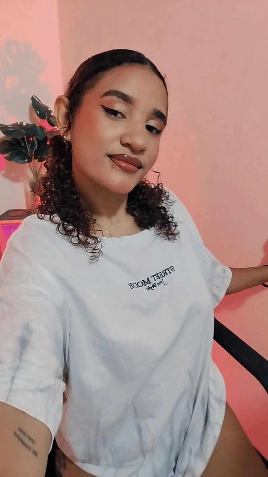 Performer AliceGrinnerk Photo 3