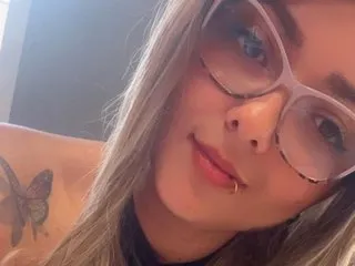 Yara_Zaynab profilbild på webbkameramodell