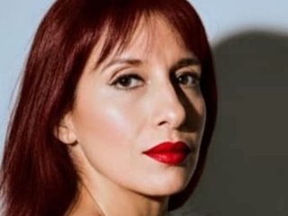 Rebecca_mitchell profilbild på webbkameramodell