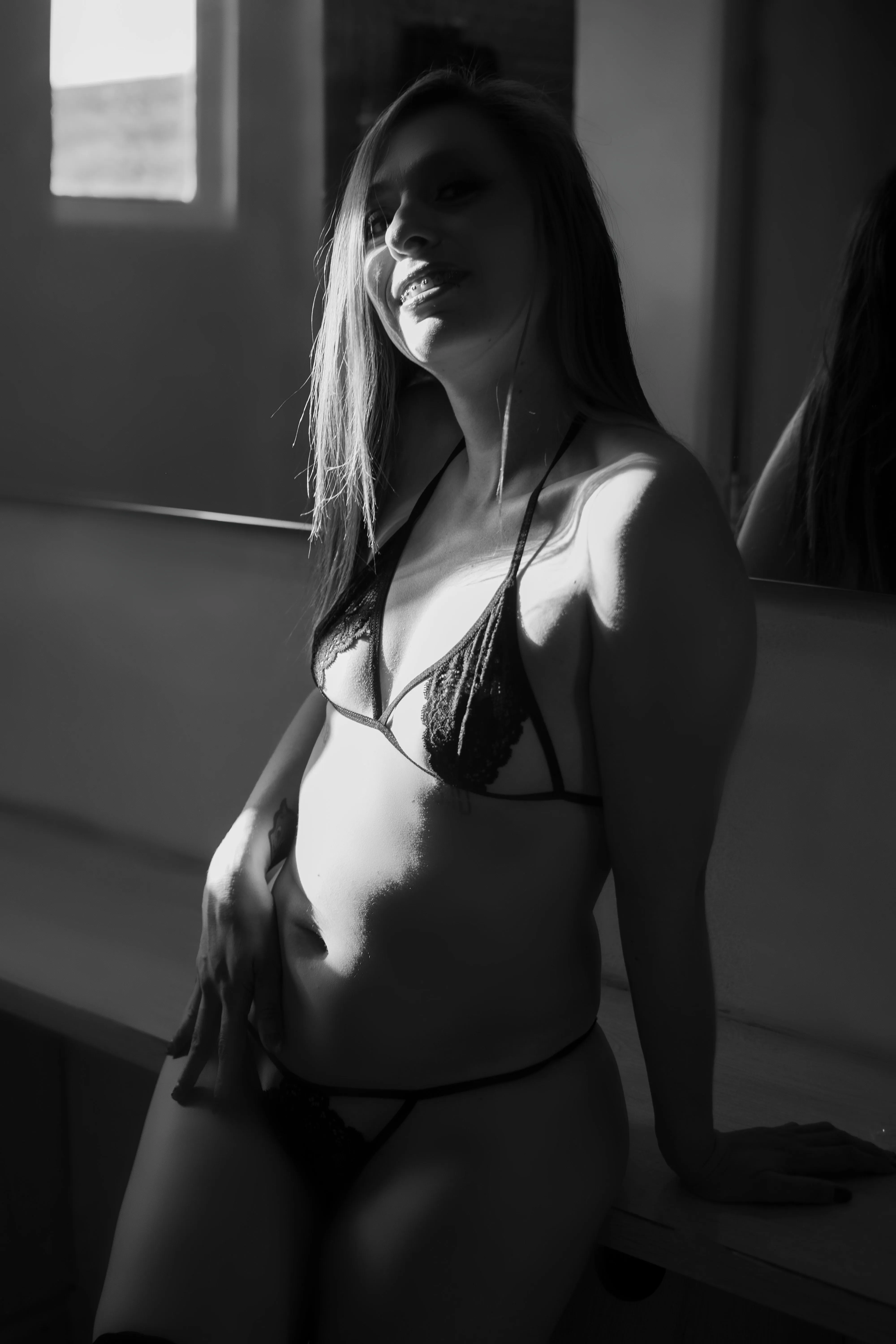 Performer AnnyeFoxx Photo 3