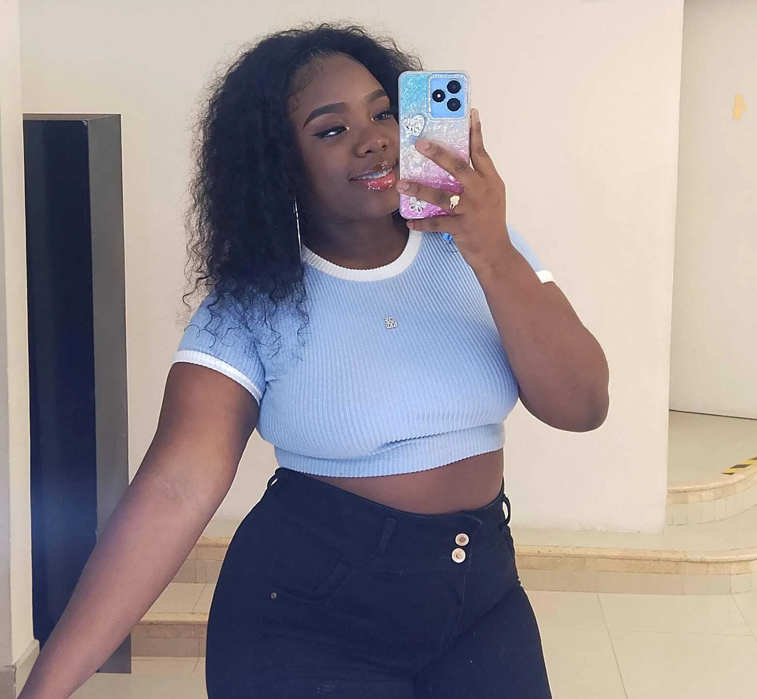 Artista ThanishaGill Foto 2