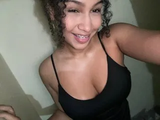 Image de profil du modèle de webcam Curly_dolls