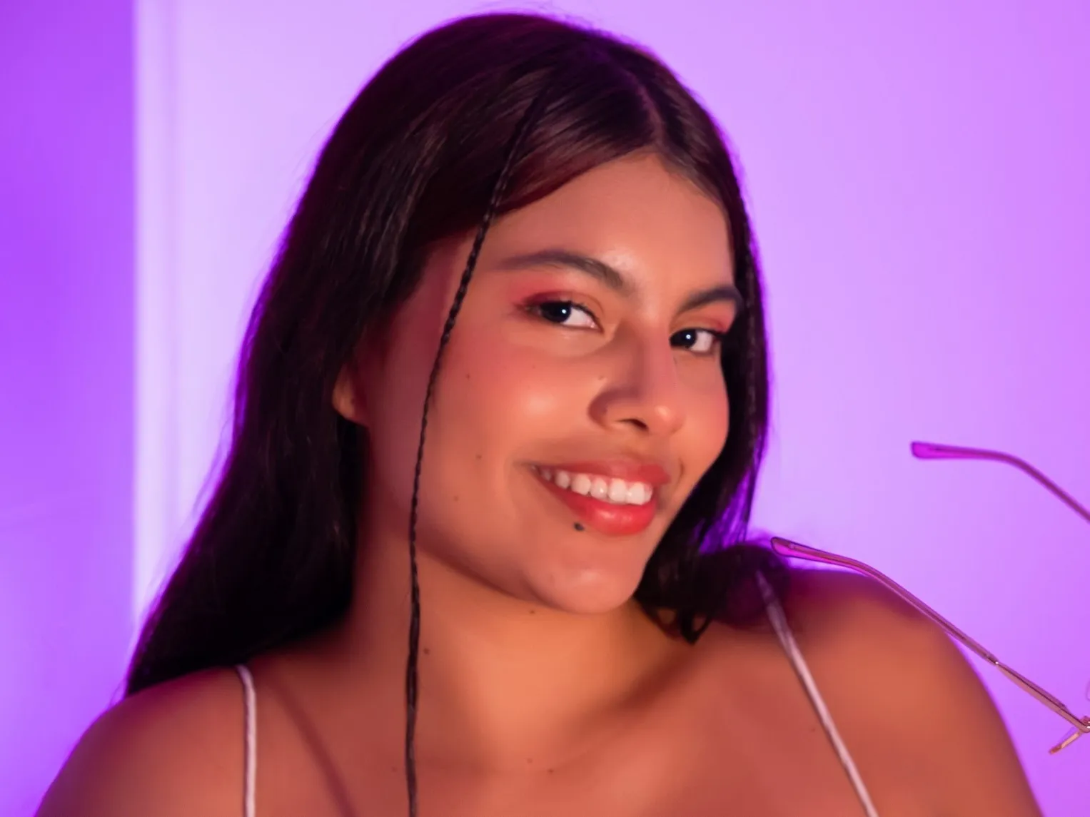 Performer Alyssa_Green Photo 2