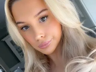 AuroraDollxo profielfoto van cam model