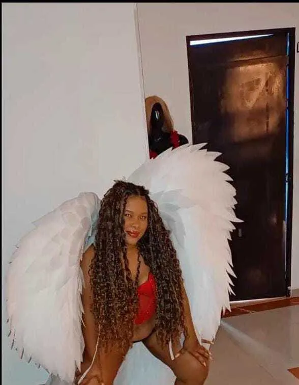 Interprete HaileyGrace100 Foto 2