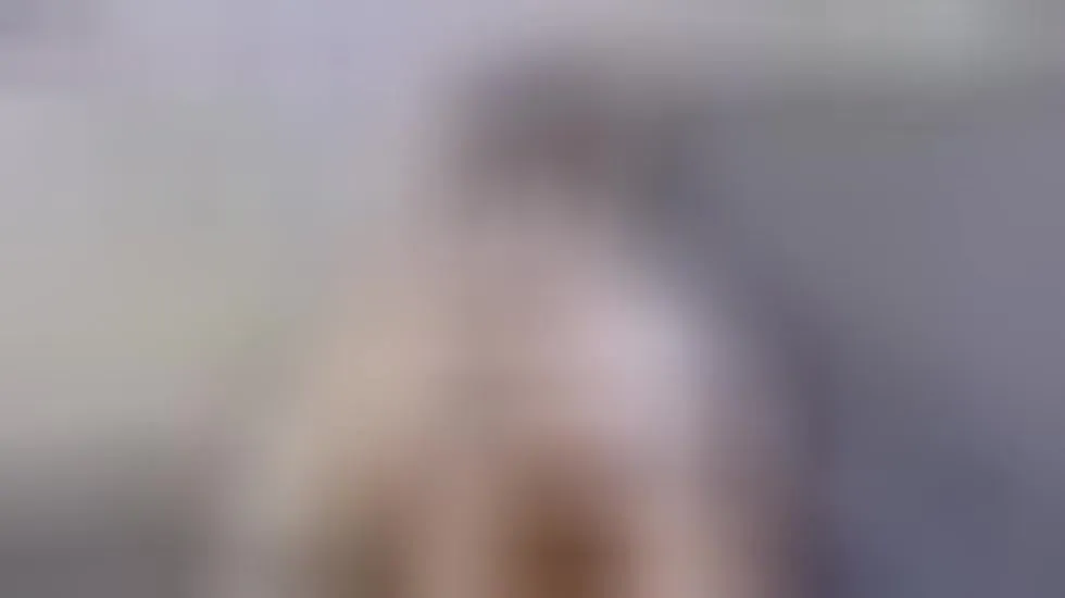 Artista ElinaHillss Video 1