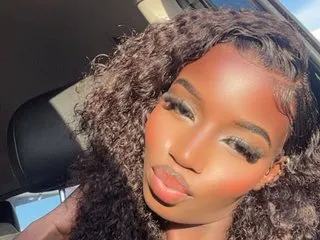 Sexyluxy immagine del profilo del modello di cam