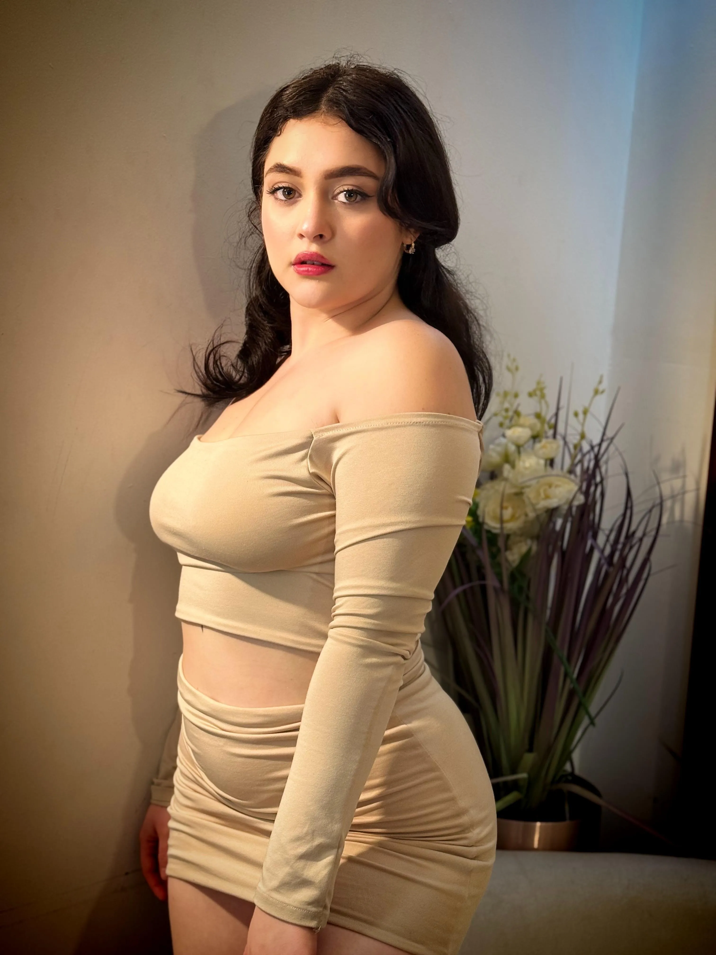 Performer Violeta_Lenox Photo 7