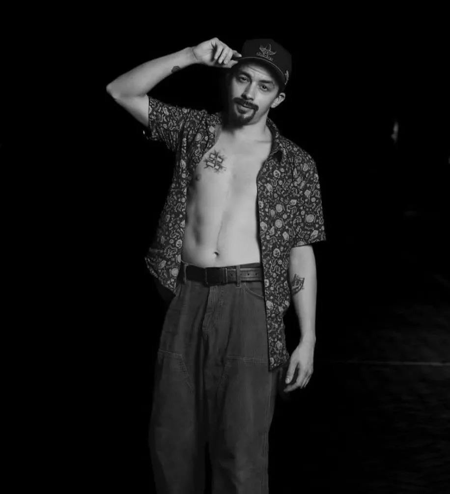 Artiest AdonisCrespo Foto 1